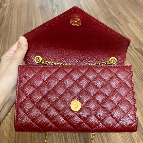 A114- π― % authentic Small YSL Envelope Shoulder bag - Picture 8 of 17